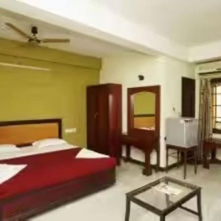 Hotel Soorya Heritage Inn 蓬蒂切里 外观 照片