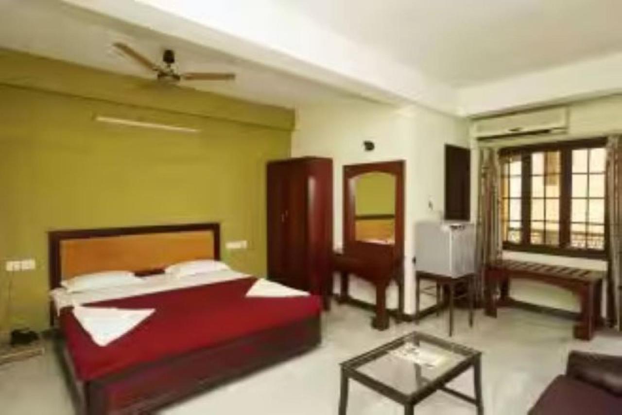 Hotel Soorya Heritage Inn 蓬蒂切里 外观 照片