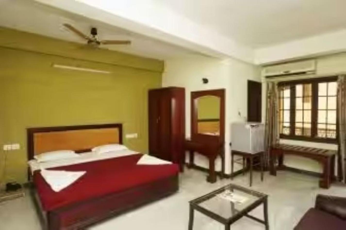 Hotel Soorya Heritage Inn 蓬蒂切里 外观 照片